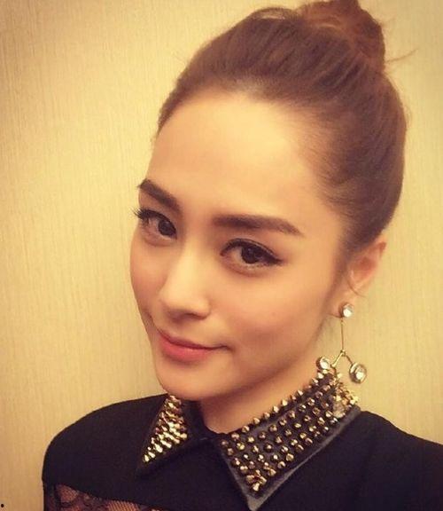 娱乐吃瓜带面具的明星